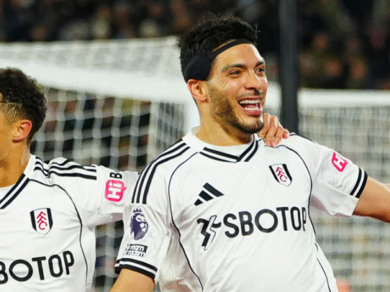 Raúl Jiménez festeja. Foto en X de @FulhamFC