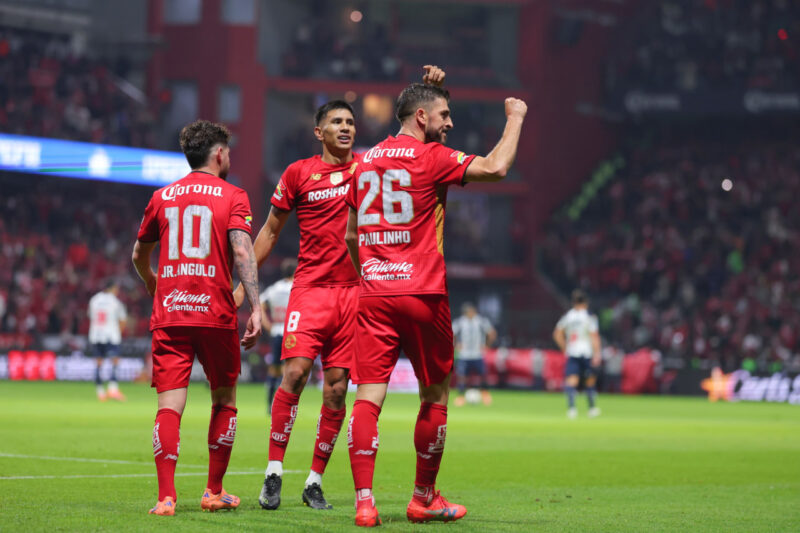 Paulinho de Toluca celebrando su gol ante Monterrey en las semifinales de la Liga MX. / X: @TolucaFC