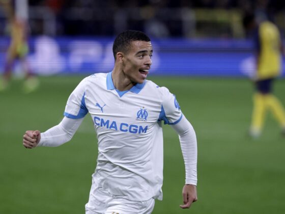 El jugador del Marsella Mason Greenwood celebra el 1-2 ante el Royale Union Saint-Gilloise en la sexta jornada de la Liga de Campeones. EFE/EPA/OLIVIER MATTHYS