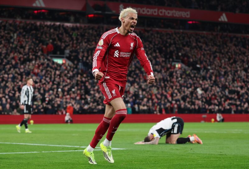 Hugo Ekitike lidera la épica remontada de Liverpool ante Newcastle