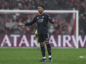 Mbappé explota tras el descalabro en Lisboa: "No es de equipo campeón"