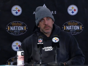 Aaron Rodgers afirma que no tomará una decisión emocional en su retiro