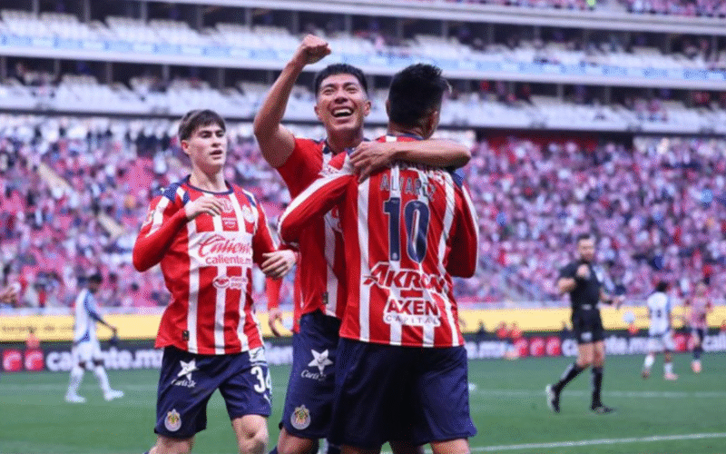 Chivas vence 2-0 a Pachuca en la jornada 1 de la Liga MX. / X: @Chivas