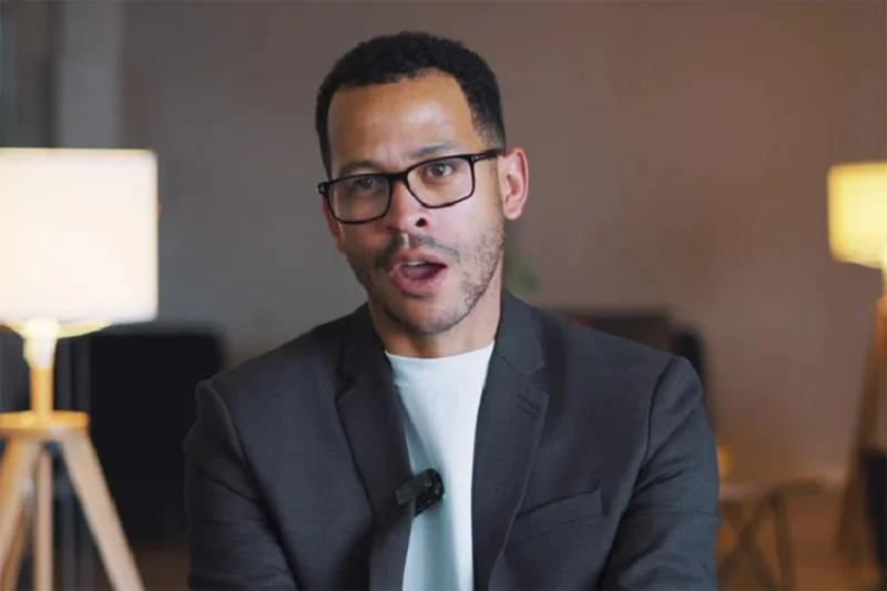 Liam Rosenior, entrenador del Estrasburgo francés