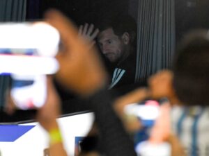 Locura en Colombia por llegada de Messi para juego vs. A. Nacional