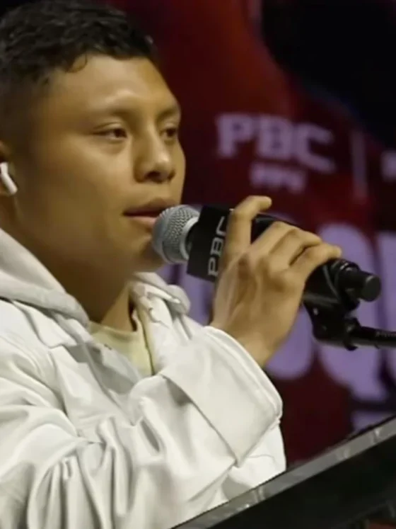 Isaac "Pitbull" Cruz, campeón interino de peso superligero del WBC