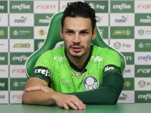 Raphael Cavalcante Veiga, mediocampista del Palmeiras
