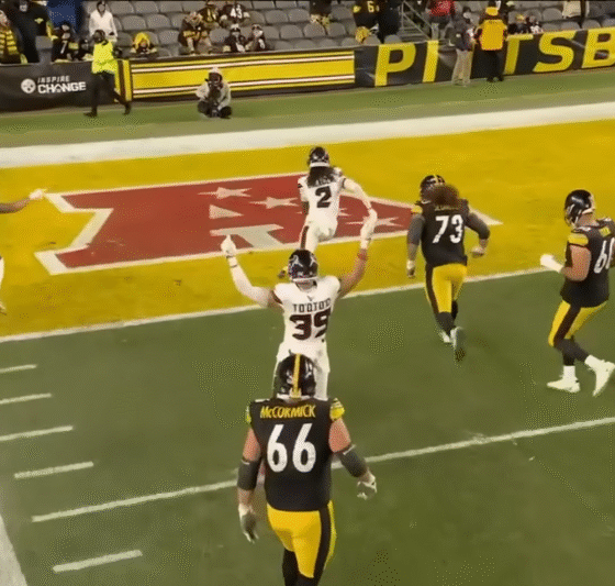 Texans vs Steelers (Captura de pantalla YouTube)