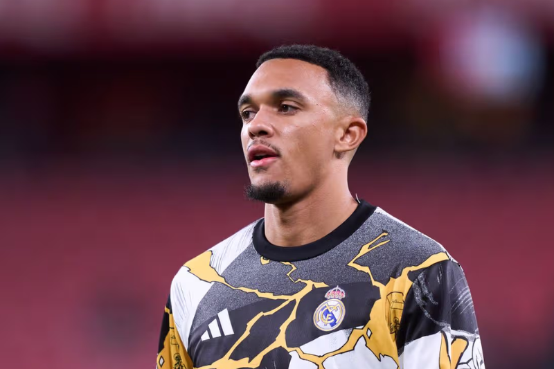 Arbeloa borra a Trent Alexander-Arnold y crecen los rumores Arbeloa borra a Trent Alexander-Arnold y crecen los rumores