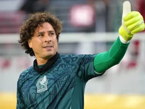 Memo Ochoa durante un entrenamiento con la Selección Mexicana. Foto: Getty Images