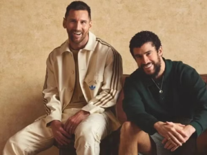 Lionel Messi y Bad Bunny posando para una colaboración de Adidas. Foto: Récord