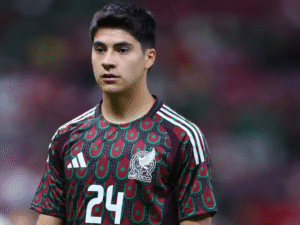 Obed Vargas, con múltiples ofertas del fútbol europeo