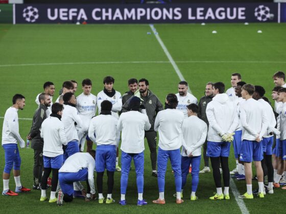 Los jugadores del Real Madrid en el estadio Da Luz EFE/EPA/MIGUEL A. LOPES