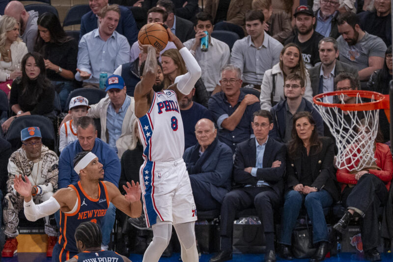 Serie inclinada:Boston vs 76ers y las tendencias marcan el Juego 2 Foto de archivo del base de Philadelphia 76ers Paul George. EFE/ Angel Colmenares