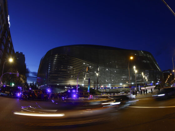 Fotografía de archivo del exterior del estadio Santiago Bernabéu en Madrid. EFE/ Rodrigo Jiménez