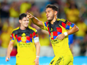 Sebastián Cáceres de América celebra un gol en un partido de la Leagues Cup entre Club América y Minnesota United FC en el estadio Shell Energy en Houston (Estados Unidos). Fotografía de archivo. EFE/ Carlos Ramírez