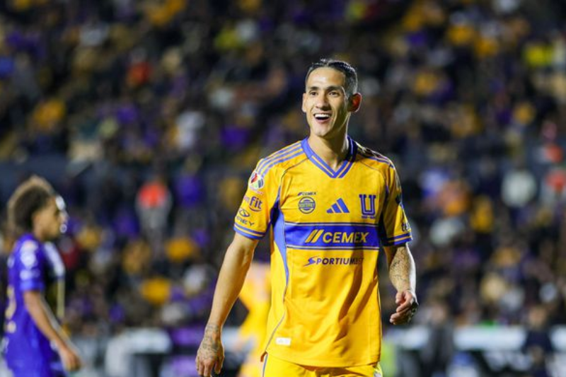 Uriel Antuna deja Tigres y ficha por Pumas en compra definitiva