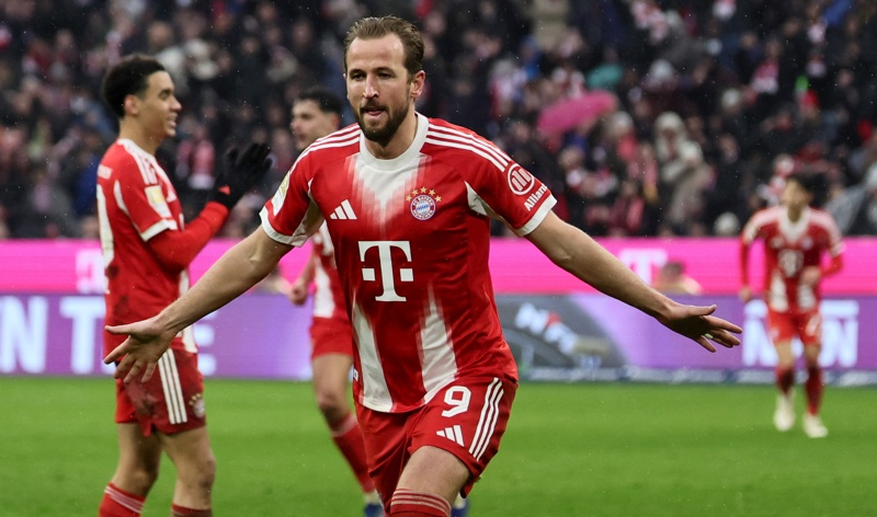 Bayern Múnich remonta el "Klassiker" y prácticamente asegura la liga