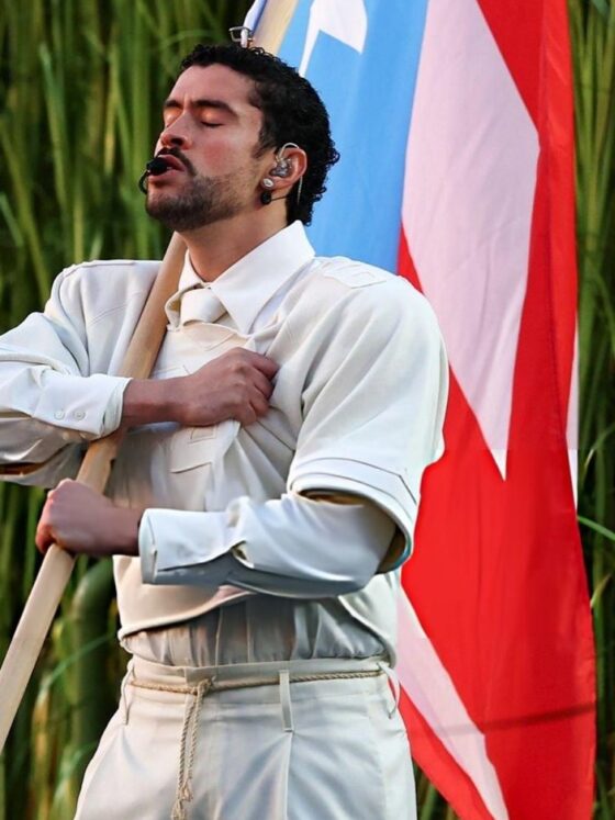 Bad Bunny durante el show de medio tiempo del Superbowl LX. Tomada de @nfl