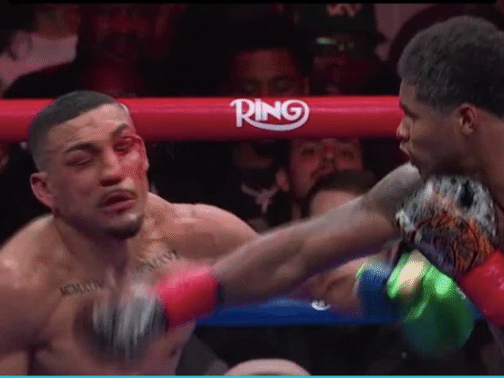 Shakur Stevenson durante su combate ante Teófimo López. Captura de pantalla.