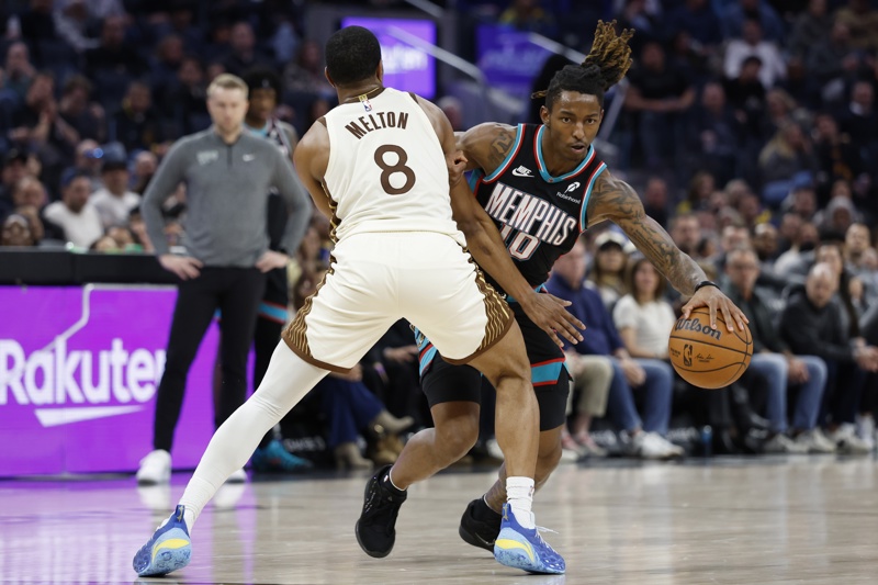 Golden State Warriors se impusieron a los Grizzlies de último minuto