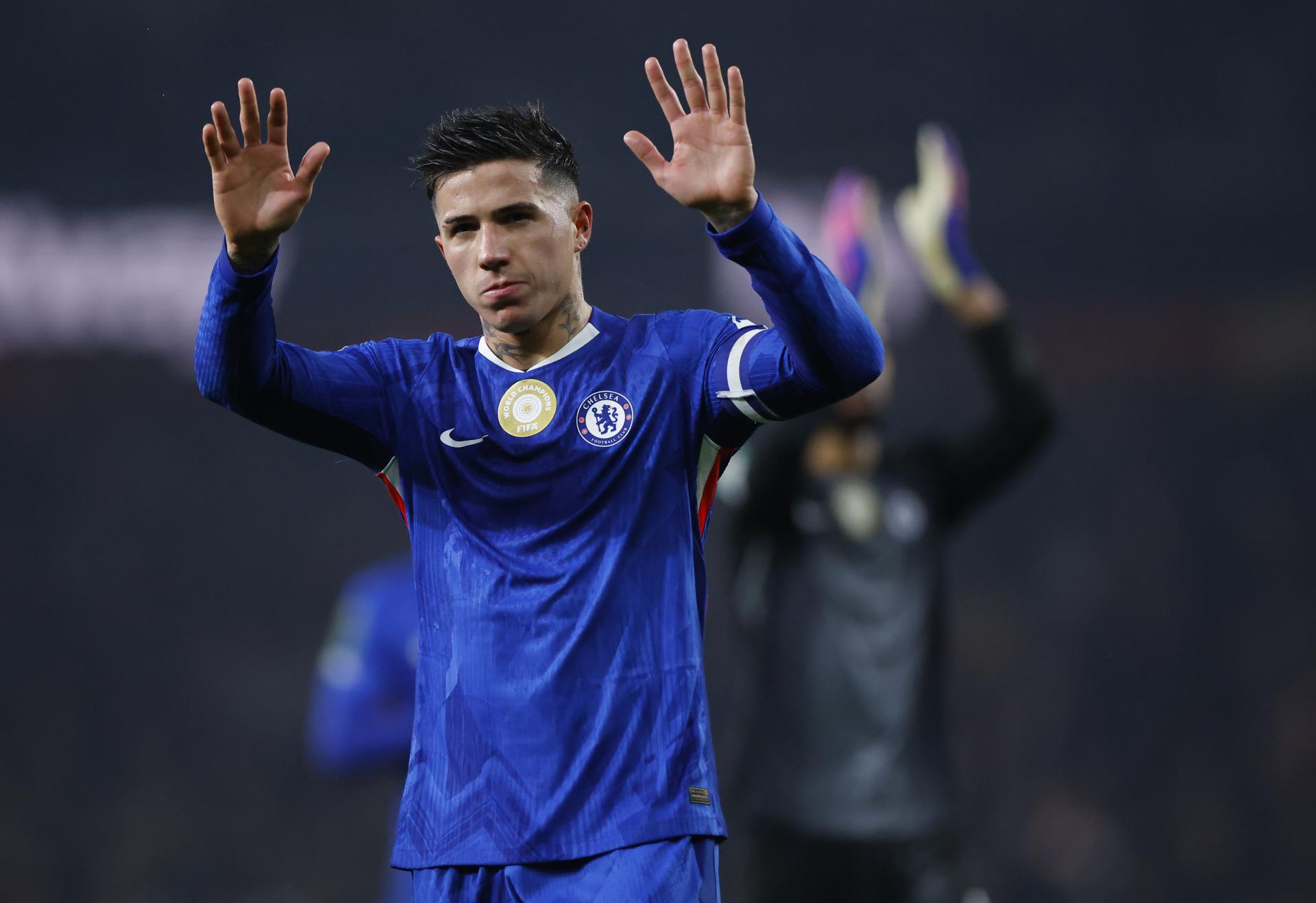 Rosenior firma su primer empate con el Chelsea El futbolista argentino Enzo Fernández, del Chelsea, durante un partido del pasado 3 de febrero. EFE/TOLGA AKMEN *Sólo uso editorial*