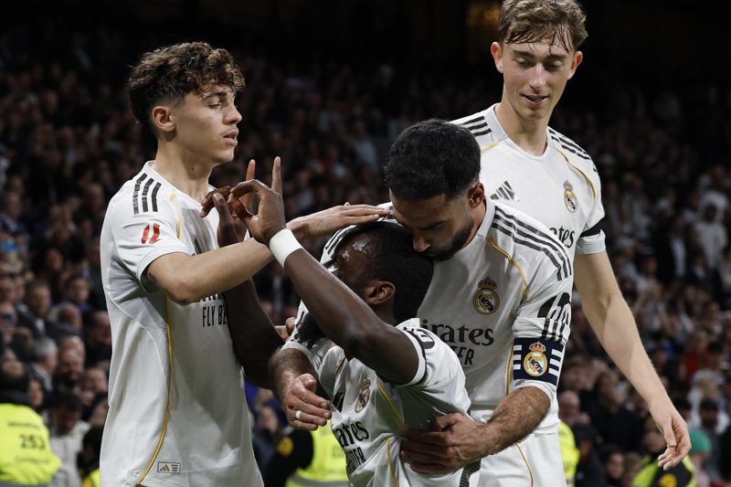 Real Madrid empieza a tener confianza y golea al Elche