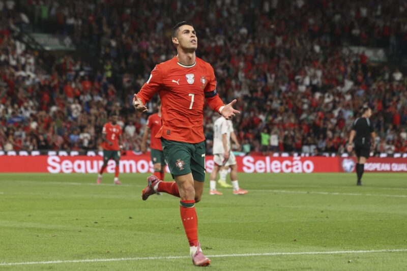 Cristiano Ronaldo durante un partido con Portugal. EFE/EPA/TIAGO PETINGA Mundial