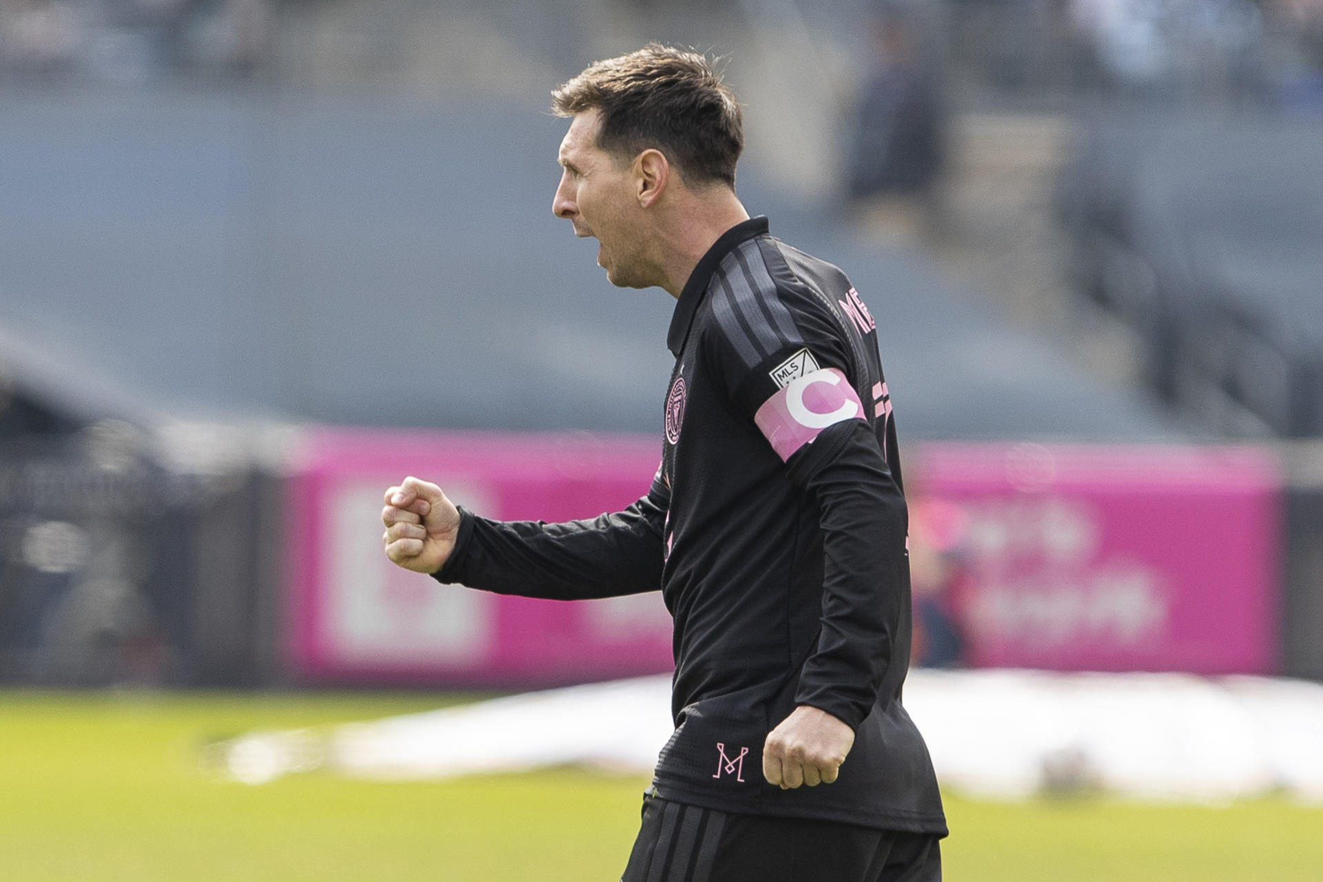 Lionel Messi celebra un gol este domingo, en un partido de la MLS entre New York City FC e Inter Miami CF en el Yankee Stadium. EFE/ Angel Colmenares