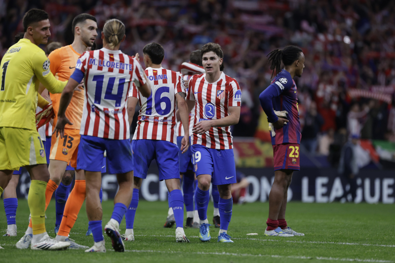 Atlético de Madrid aguanta al Barcelona y vuelve a semis de Champions