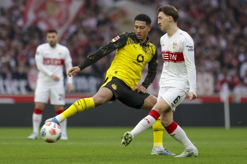 Borussia Dortmund silencia Stuttgart: Dos goles en el descuento