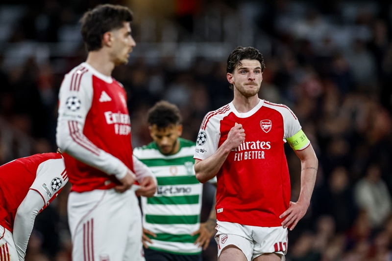 Arsenal sobrevive su conformismo y se cita con el Atlético de Madrid