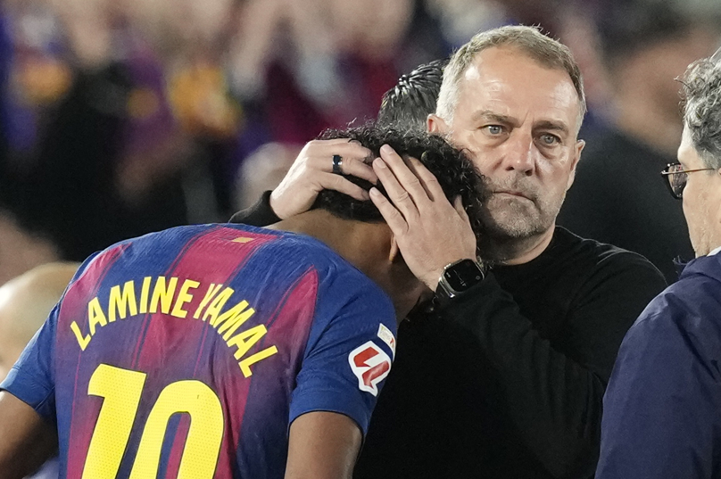 Alarma en Barcelona y España: Lamine Yamal anota y se retira lesionado