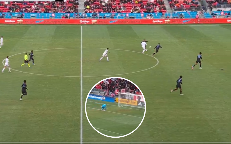 Insólito autogol de Zack Steffen en la MLS en el partido entre Colorado Rapids y Toronto FC. Captura de pantalla.