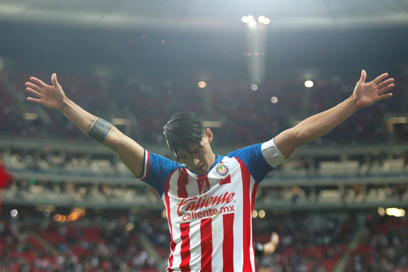 Alan Pulido, exdelantero de las Chivas