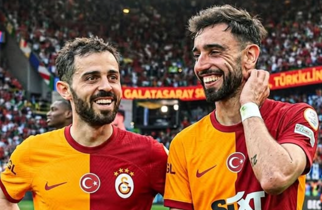 ¡Galatasaray va por Bruno Fernandes y Bernardo Silva!