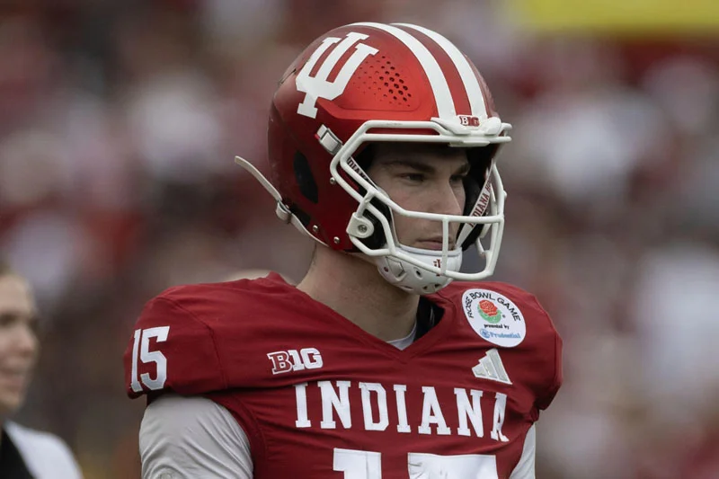 Fernando Mendoza, exjugador de la Universidad de Indiana