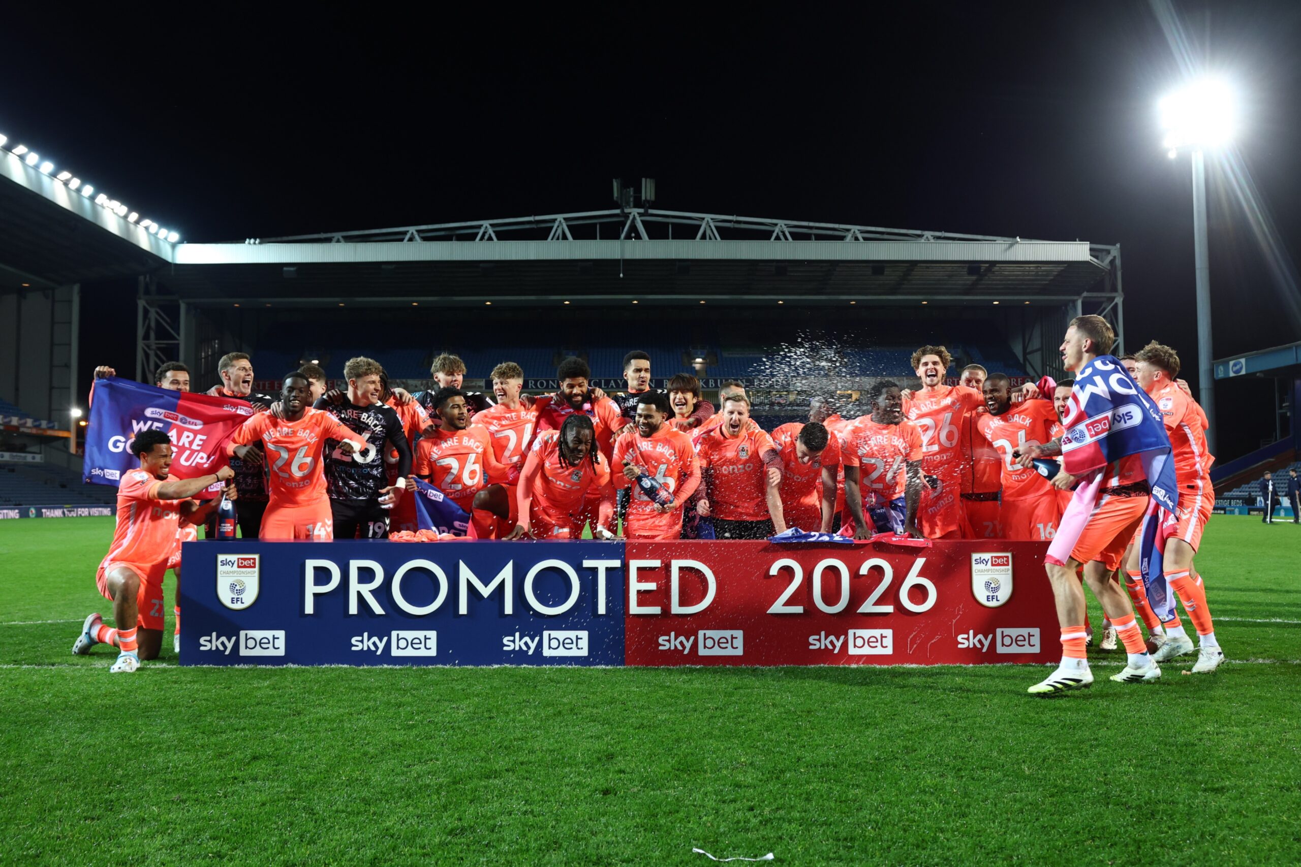 Este equipo de la Championship jugará la Premier League 26/27