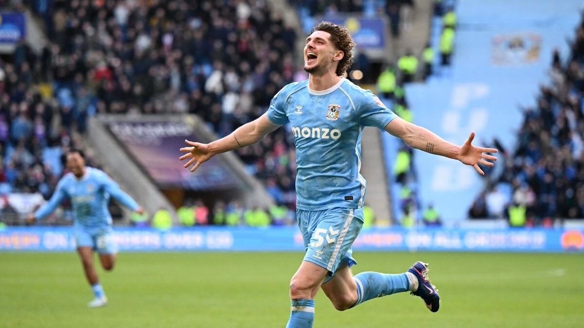 Jack Rudoni, la estrella del Coventry en la mira de la Premier League