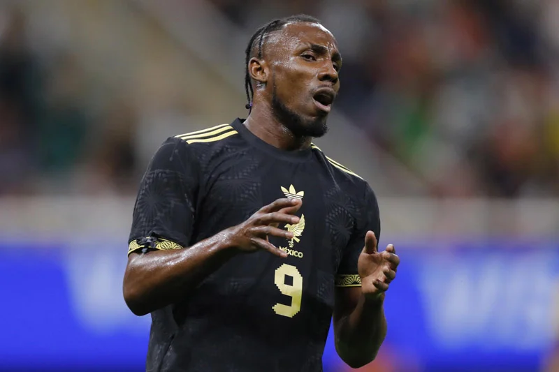 Julián Quiñones, integrante de la Selección Mexicana