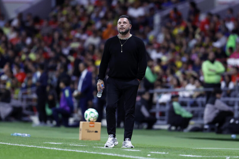 El entrenador del Toluca, Antonio Mohamed. Imagen de archivo. EFE/Sáshenka Gutiérrez