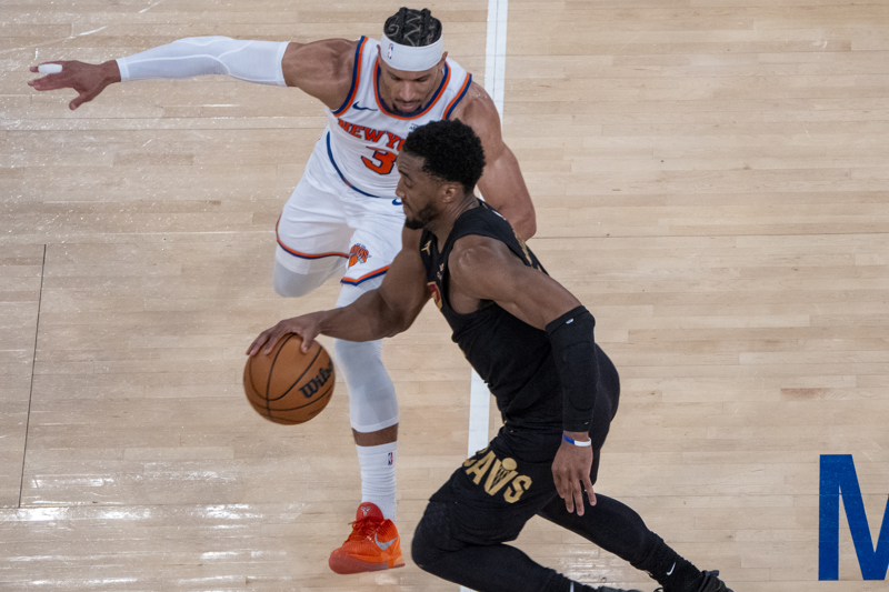NBA: Los Knicks remontan y doblegan a los Cavs en un final de infarto