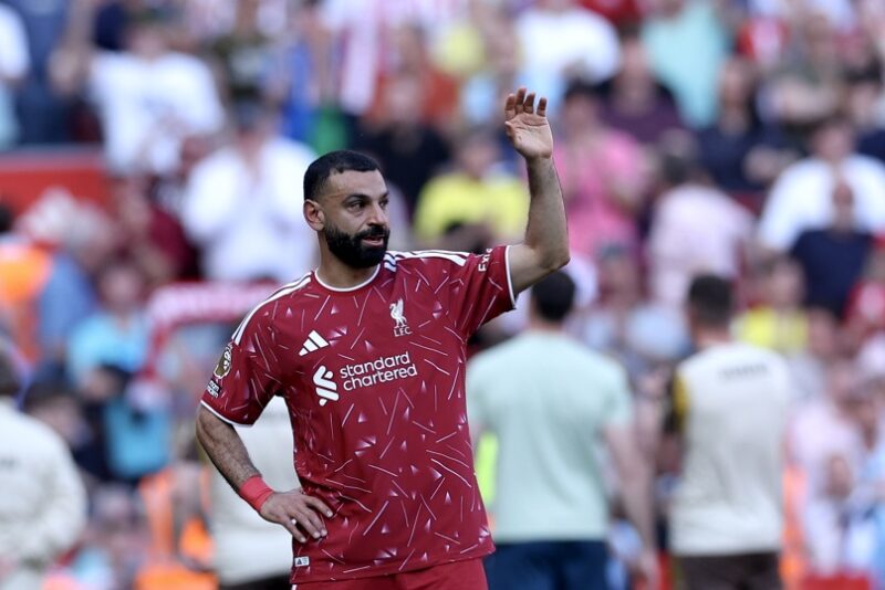 Liverpool amarra Champions en el emotivo adiós de Salah y Robertson