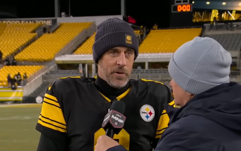 Aaron Rodgers en una entrevista. Captura de pantalla (ESPN MX).