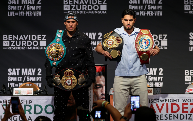 David Benavidez y Gilberto Ramírez en la rueda de prensa previo al combate. Foto: Cris Esqueda/Golden Boy Promotions