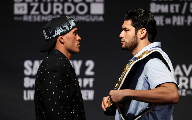 David Benavidez y Gilberto Ramírez en la rueda de prensa previo al combate. Foto: Cris Esqueda/Golden Boy Promotions
