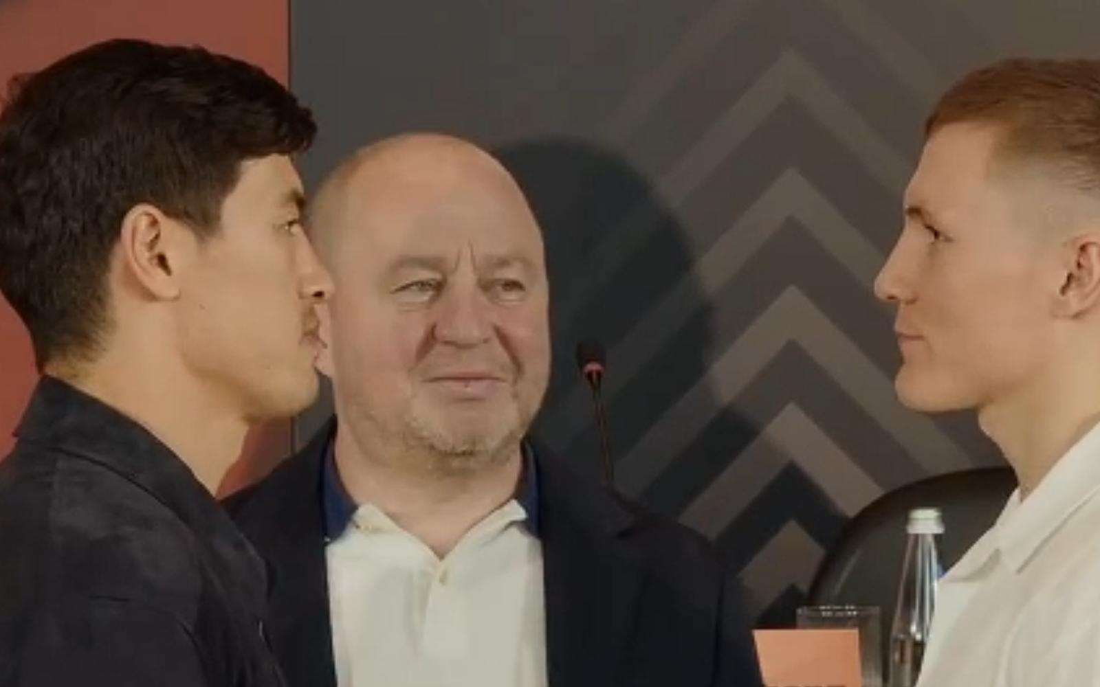 Dmitry Bivol vs. Michael Eifert. Captura de pantalla.