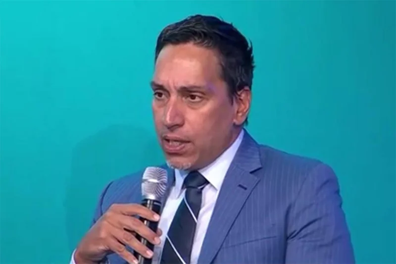 José E. Feliciano, nuevo propietario de los San Diego Padres