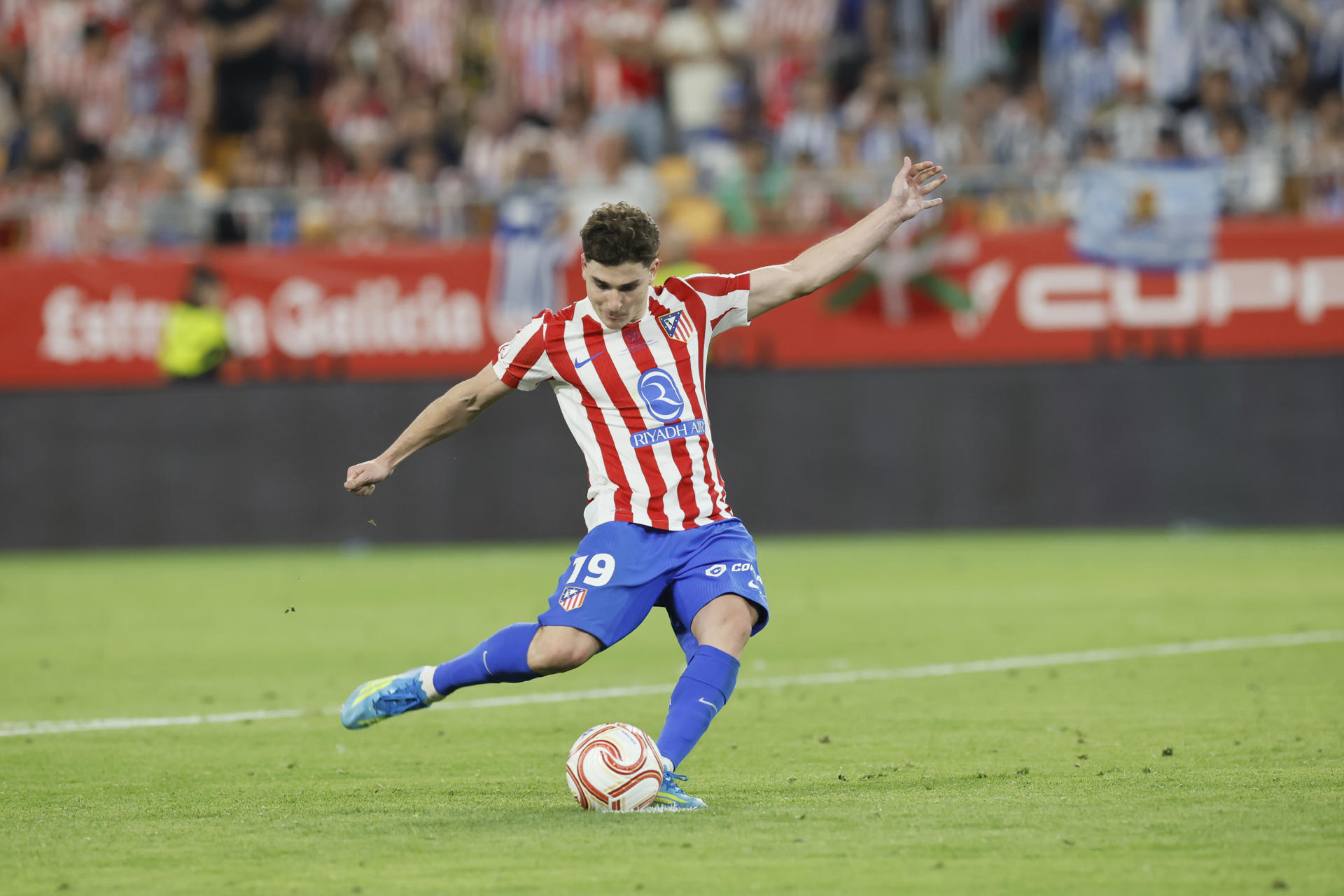 Atl Madrid califica al Barcelona de equipo pequeño por Julián Alvarez Julián Alvarez, en una foto de archivo. EFE/José Manuel Vidal