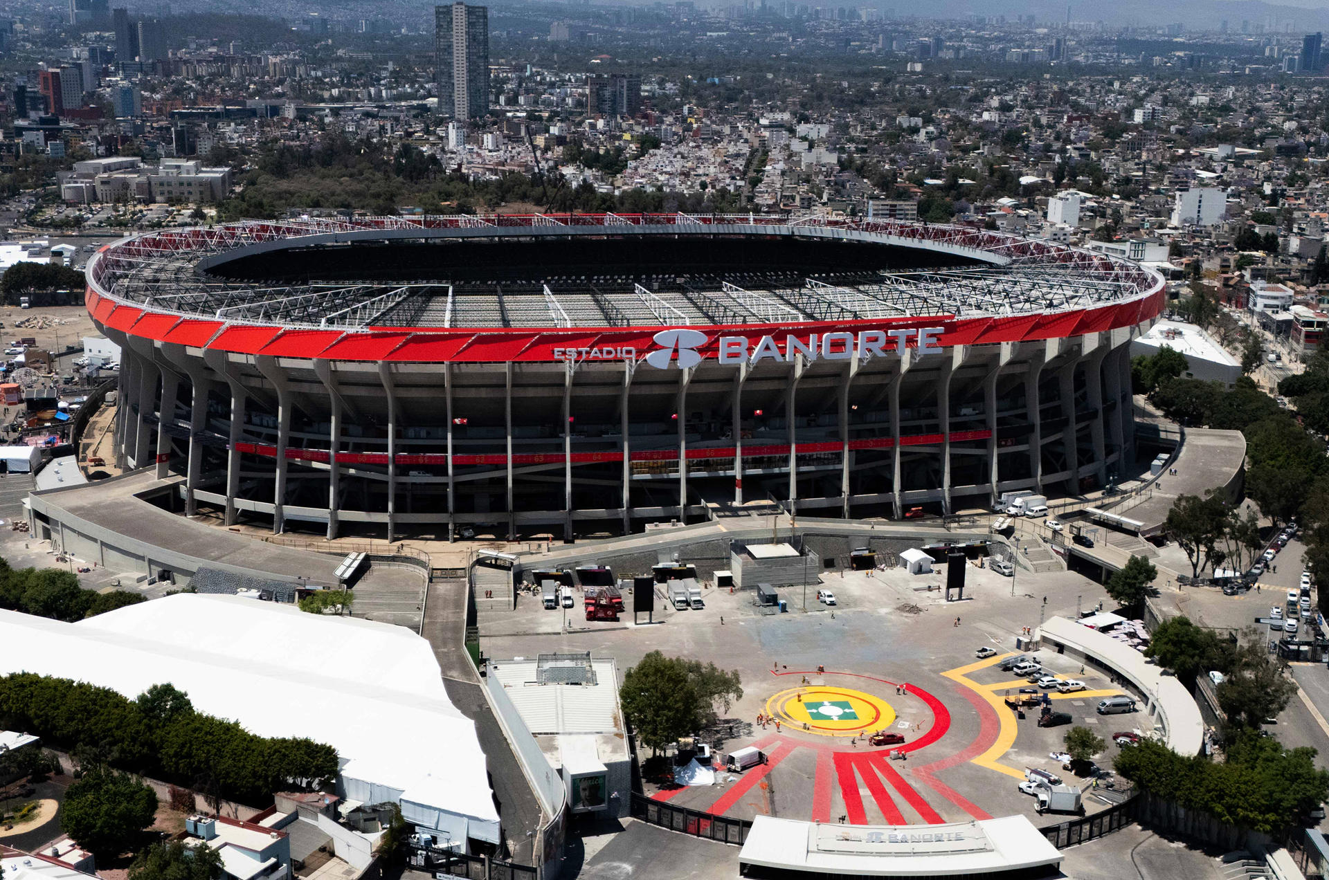 Fotografía aérea que muestra el estadio Azteca 'Banorte' el 27 de marzo de 2026, en Ciudad de México (México). EFE/ Tomas Pérez
